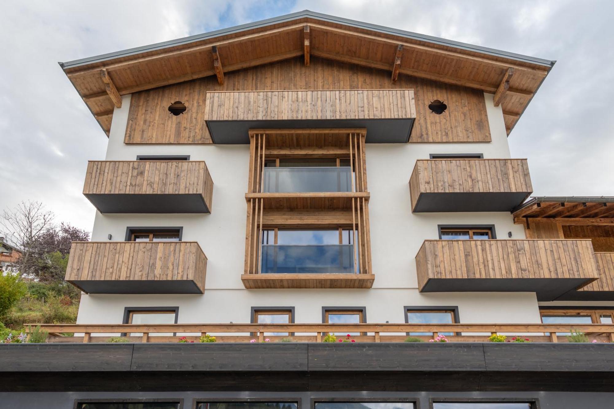 Ama Dolomiti Aparthotel Виго ди Кадоре Екстериор снимка